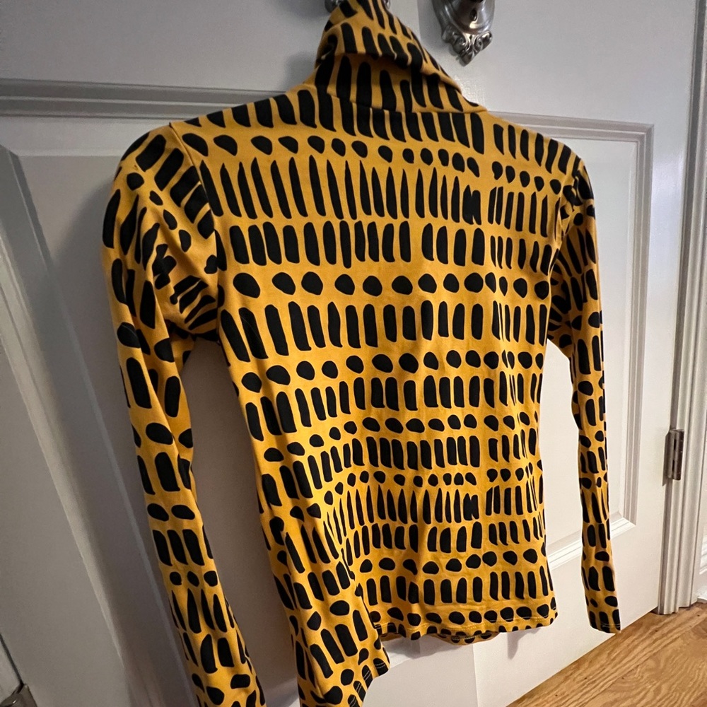 BRAND NEW Nooworks Dorcas Turtleneck